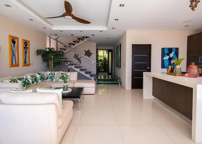 Casa White Duplex Beautiful Villa *